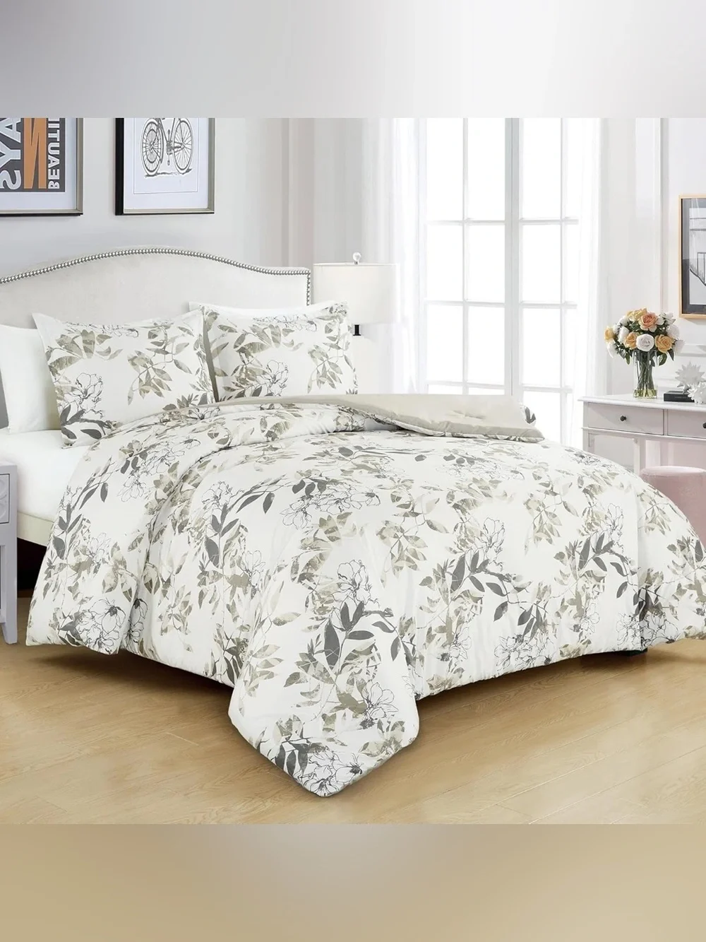 Floral Leaf king 3 piece Comforter Set in Neutral/Gray